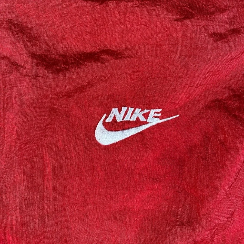 Nike vintage windbreaker